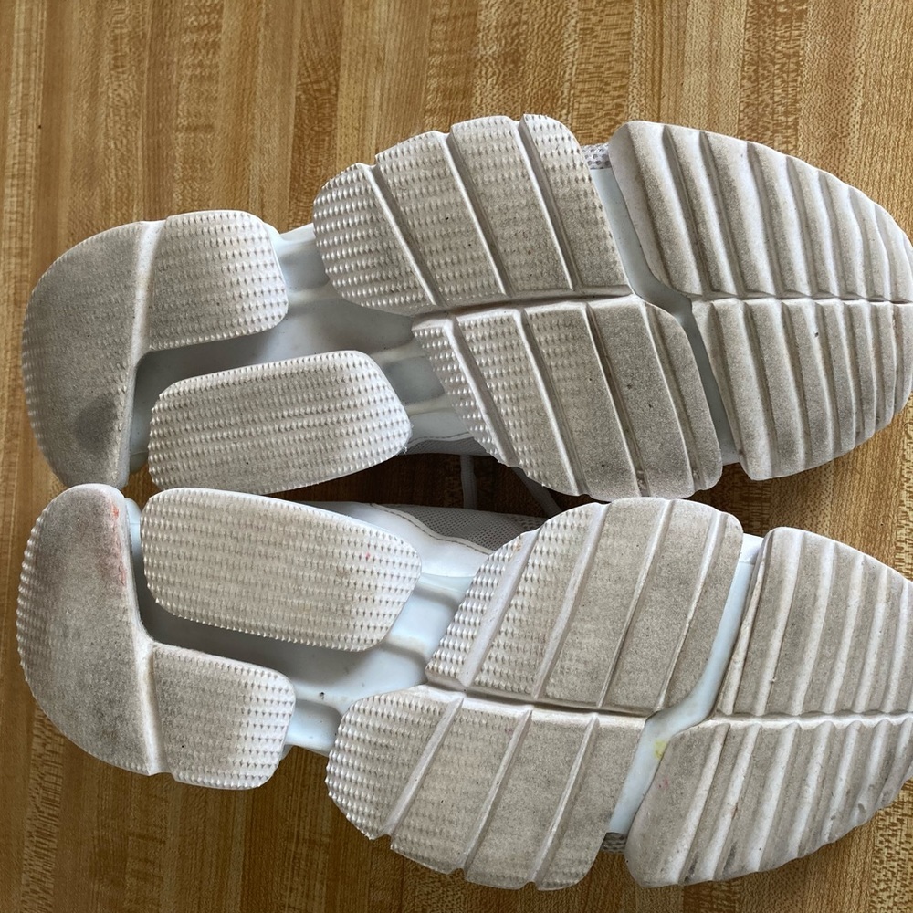 Reebok Run.r 96 Sneakers in White - Picture 6 of 9
